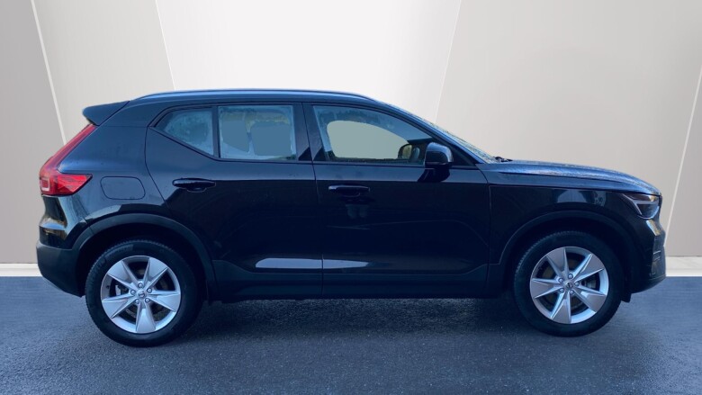Volvo XC40 2.0 B3P Core 5dr Auto Petrol Estate
